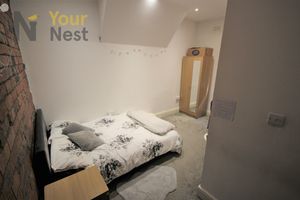 Photo 11- click for photo gallery